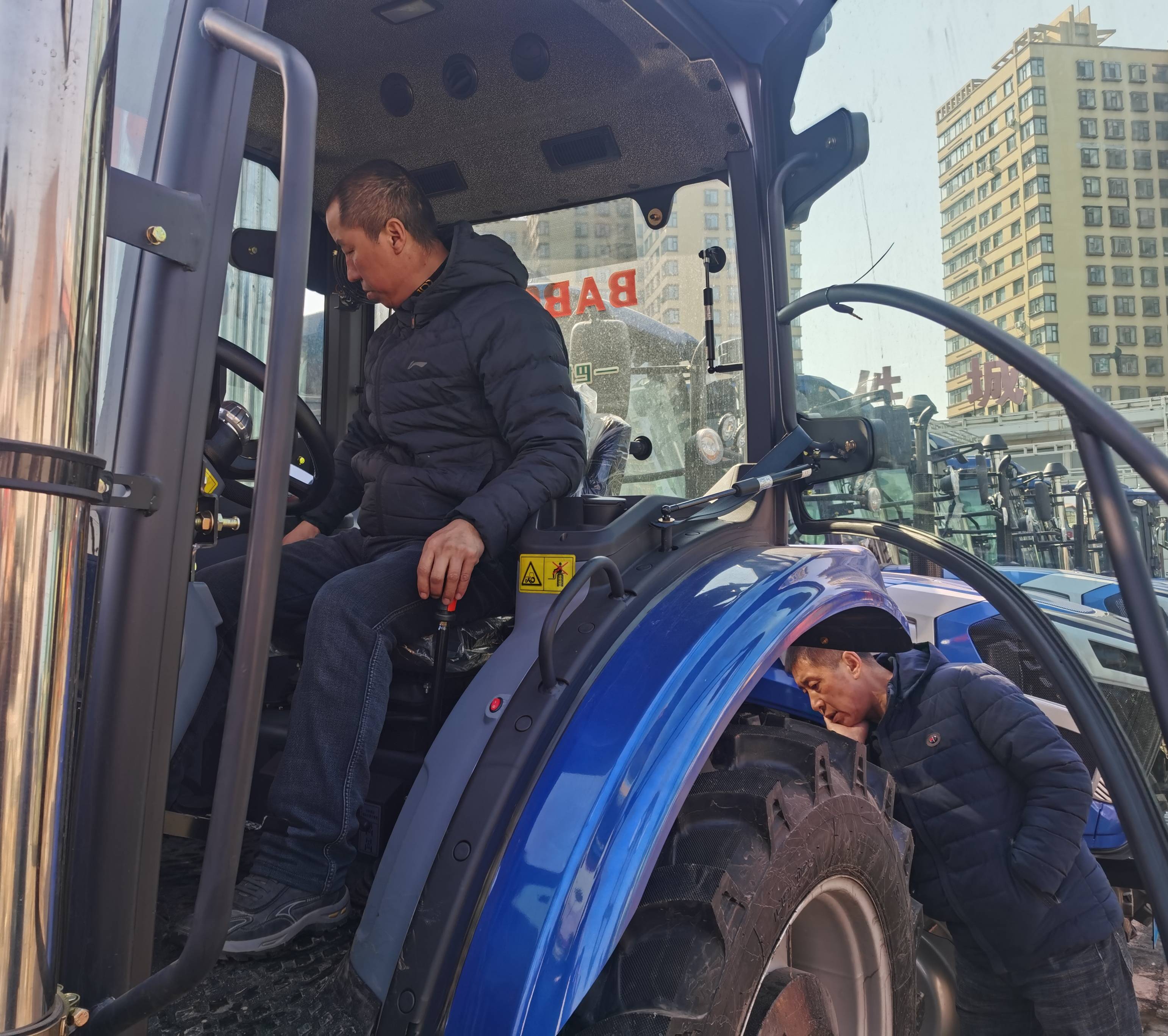 农机销售迎热潮