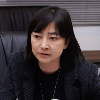 北京人民艺术剧院演员,导演韩清中央电视台制片人,戏剧评论人董芳中国