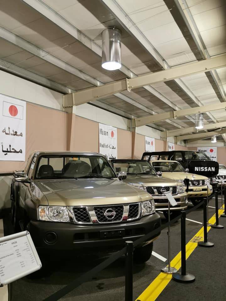 building),展示了一整个系列的军用车及水陆两栖车