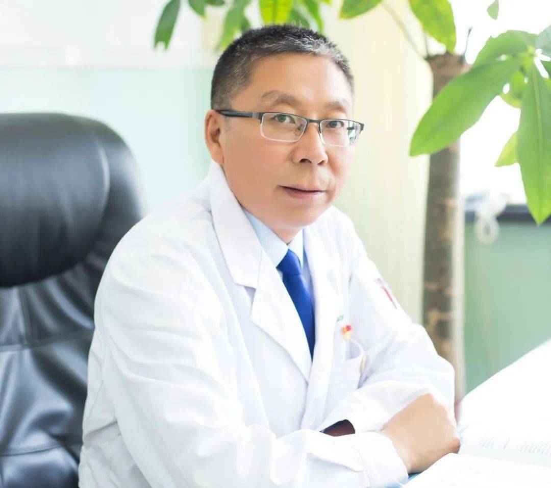 身边的榜样丨医者仁心守护健康市中心医院神经消化内科主任张向阳