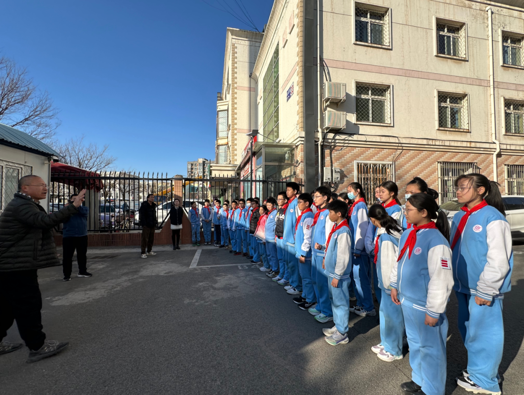安全演练我们在行动石园小学教育集团现代校区开展消防安全演习活动丨