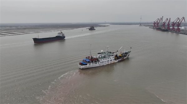盐城港射阳港区35万吨级航道维护疏浚工程收官