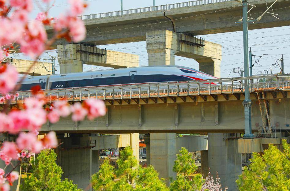 助力春游国铁郑州局周末加开管内高铁19列