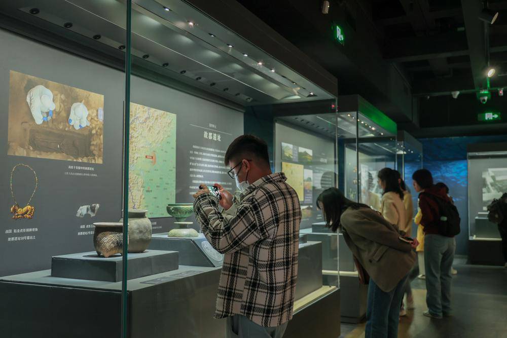 千乘之国雄风再现,古中山国精品文物展在穗展出_展览_河北省_车马