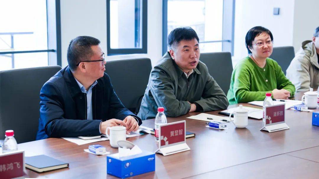 潘新胜副局长到卡文汽车调研