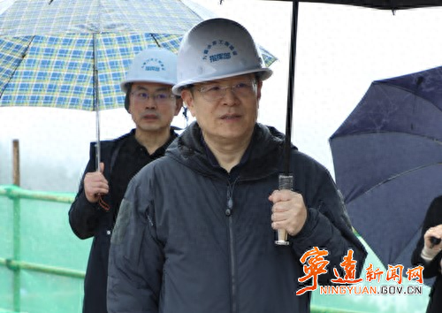 日讯(通讯员 何勇辉 刘瑛)3月14日下午,宁远县委书记胡勇刚带领县委办