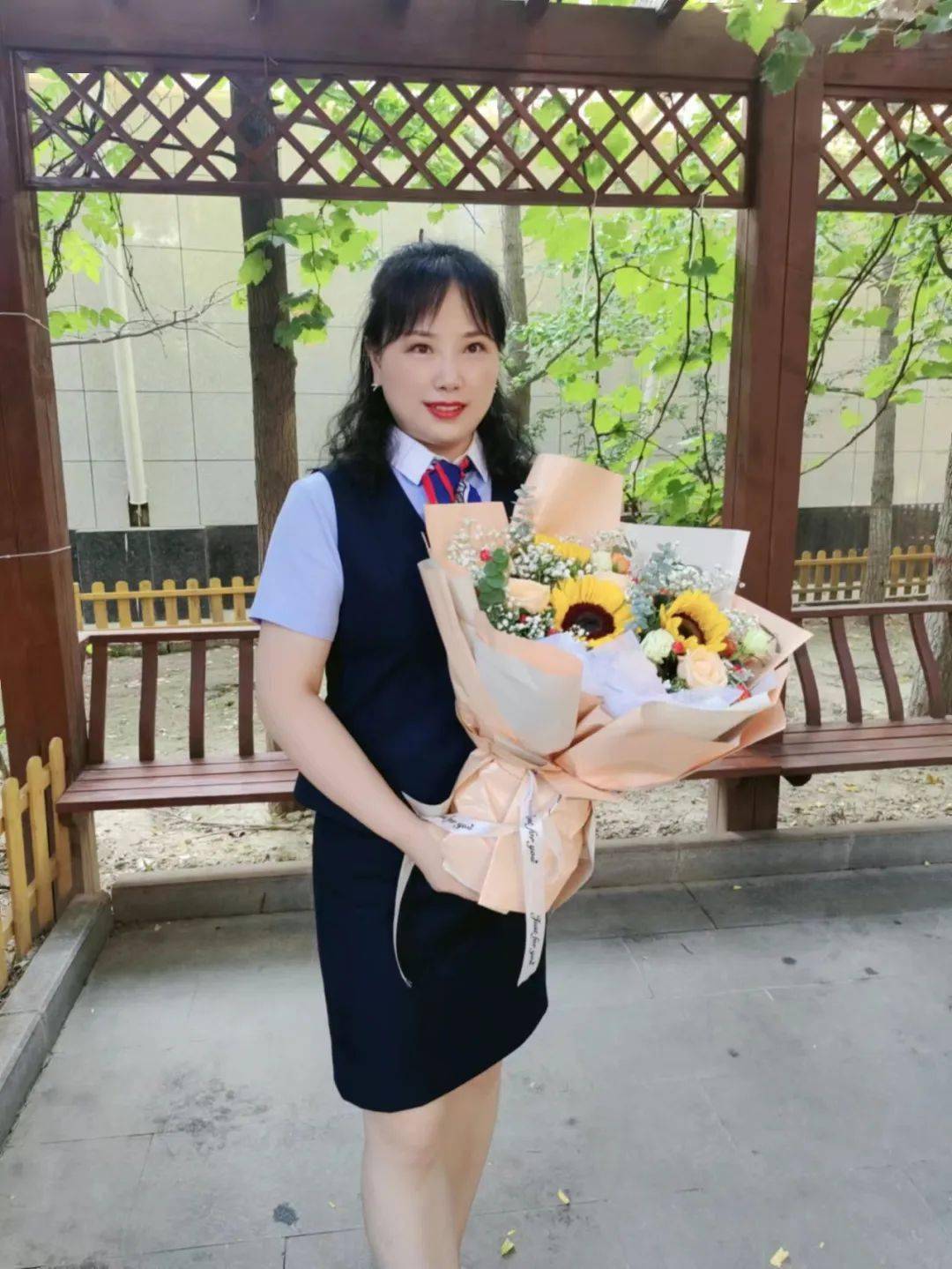 刘凤阎画眉吕花荣李晓萍李俊玲高艳张海凌茹成东前进小学在此次活动中