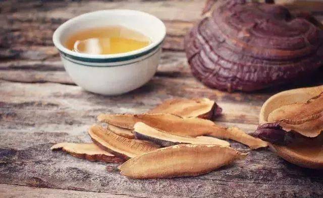 为什么提高免疫力的首选是灵芝它的这个功效就连人参