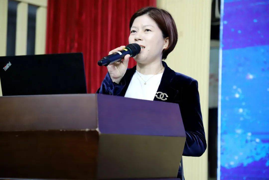 粤港携手同行共进记香港新入职教师内地学习团到我校参访交流