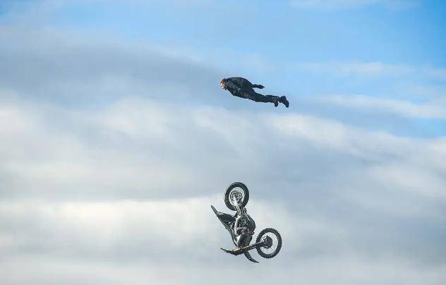 2023好莱坞收入最高演员排行榜阿汤哥第3小李子第7第1名竟然是他