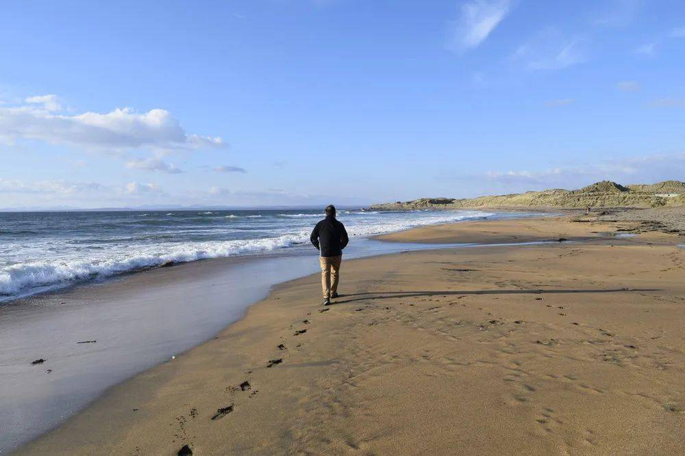 人生海海真正的强大是懂得放过自己