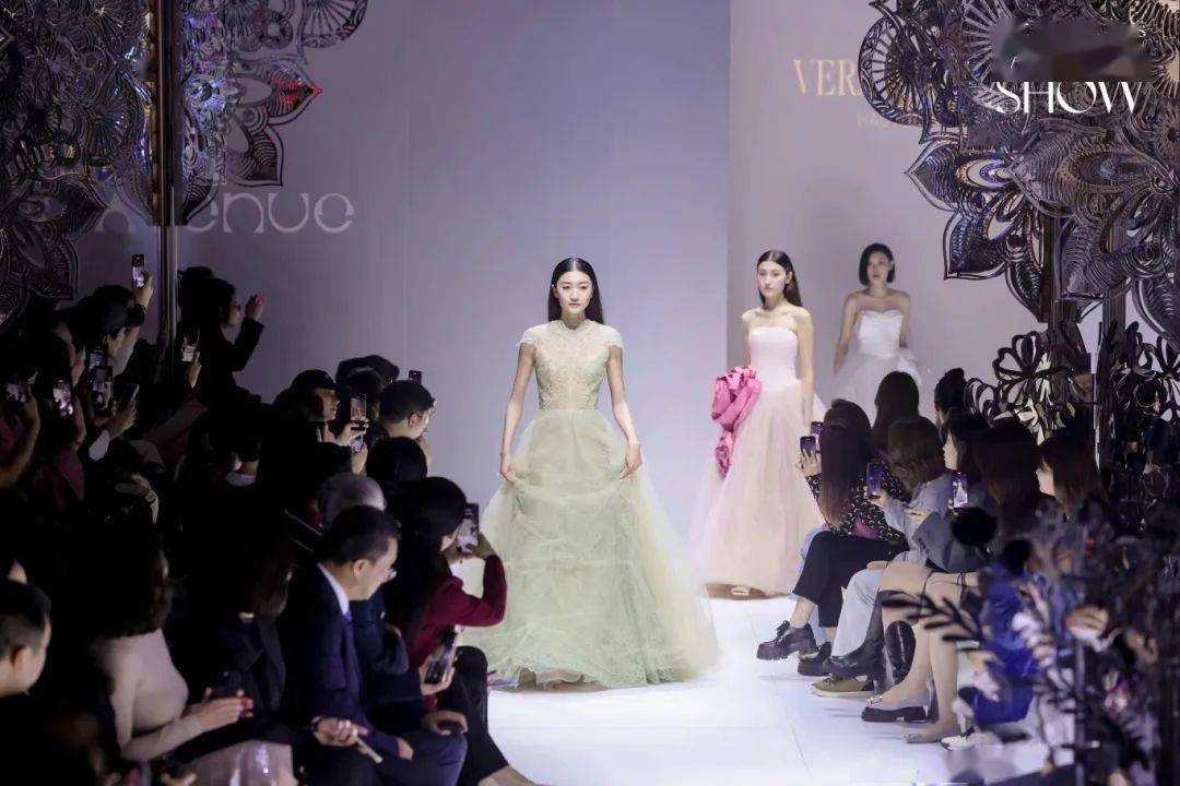 vera wang,pinko,bebe,marie elie,playserious六大国际品牌惊艳登场