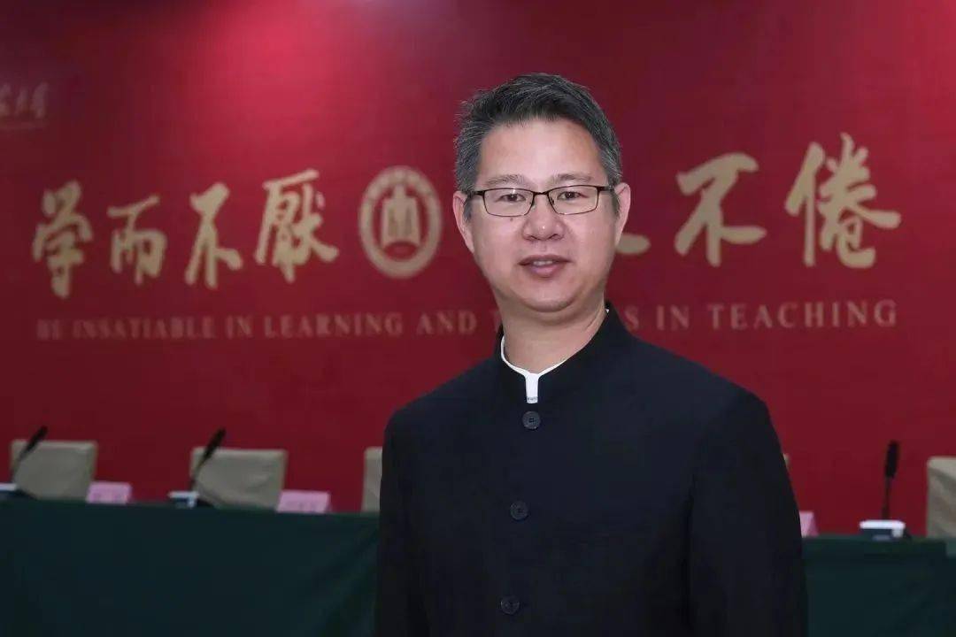 宋立林,首批山东省泰山学者青年专家(2017-2021),现任曲阜师范大学