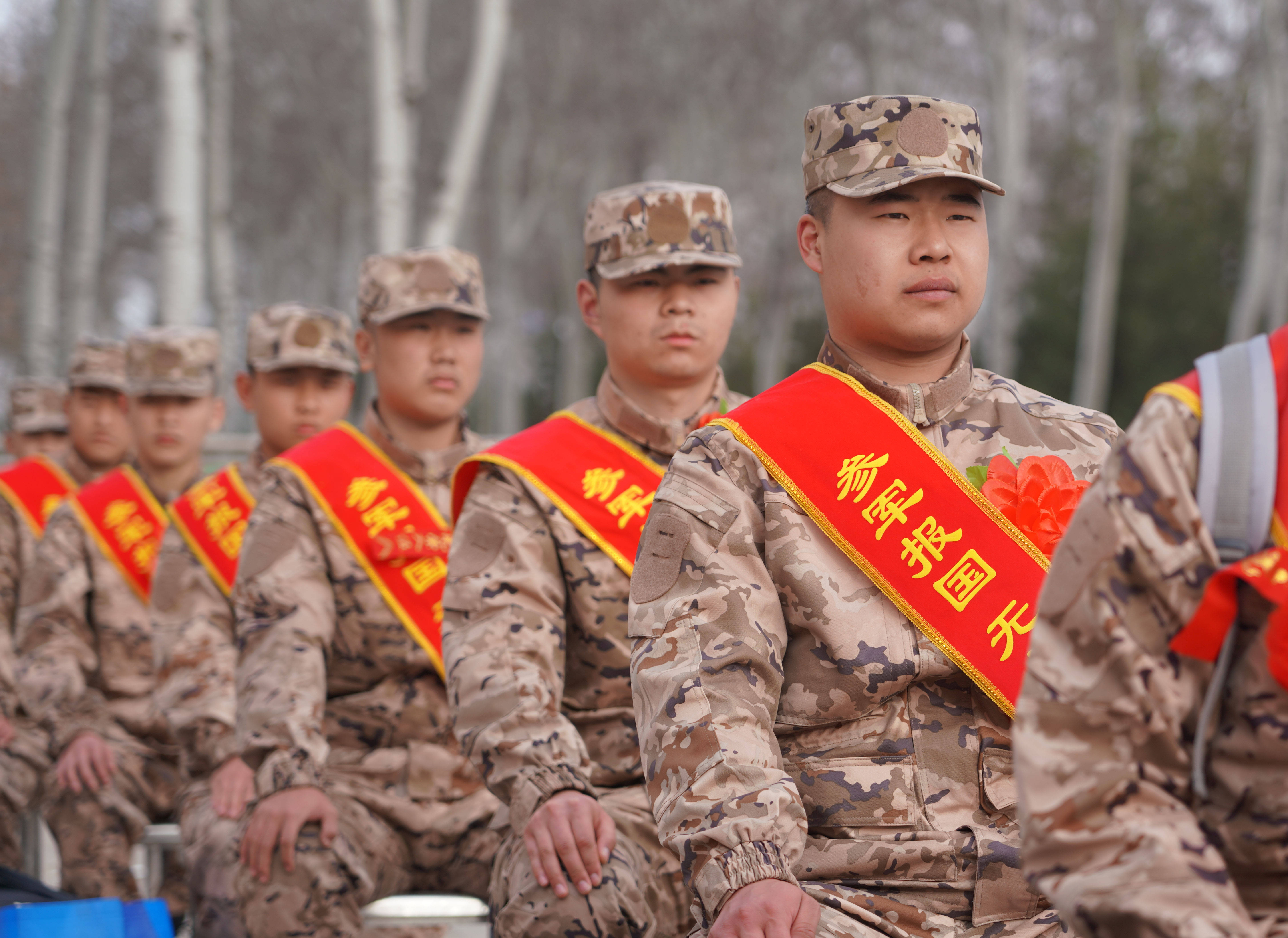 武警服装图片 新兵图片