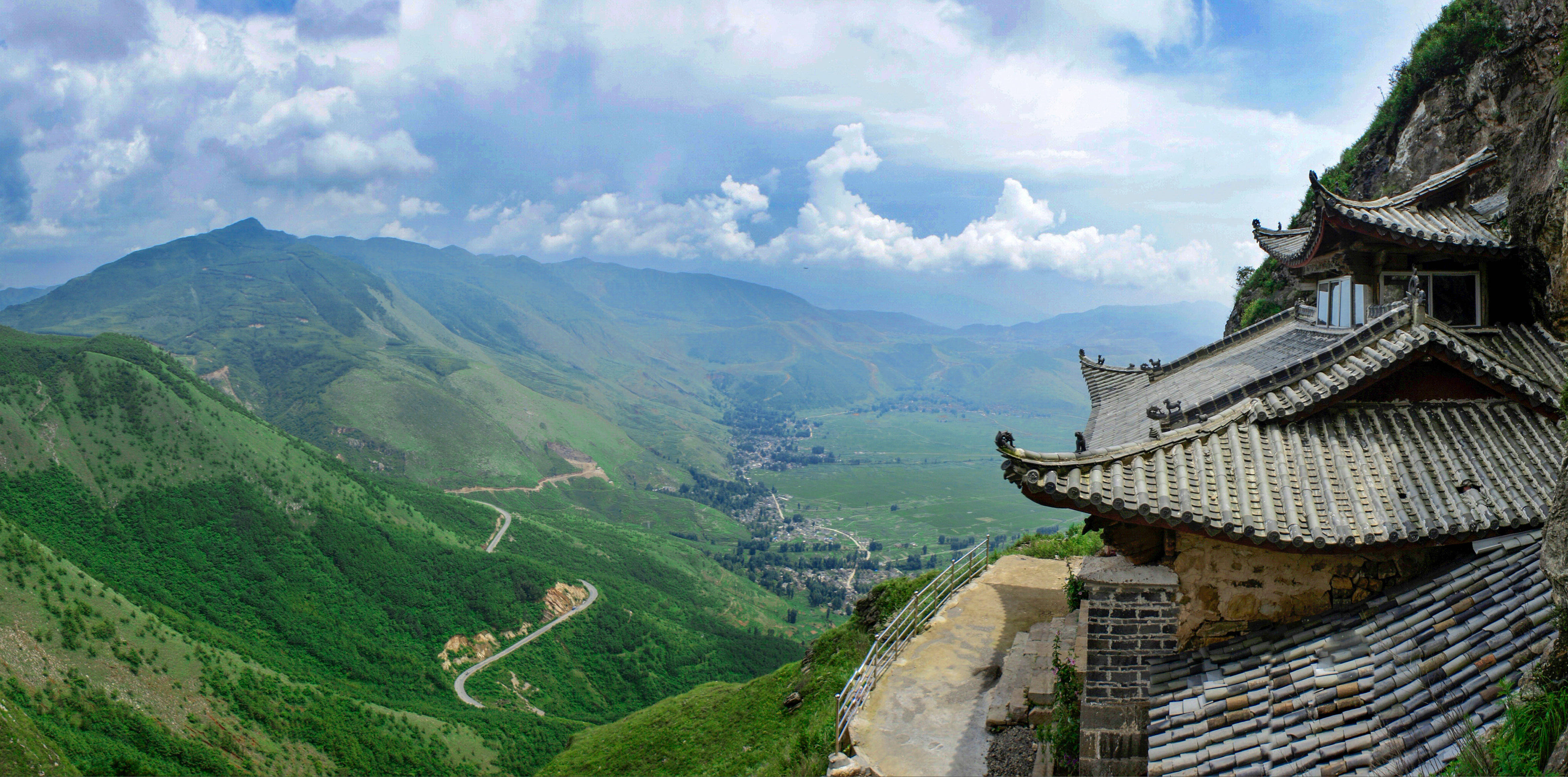新生向前雾起是仙境雾散是人间万里京运第一站白雾村