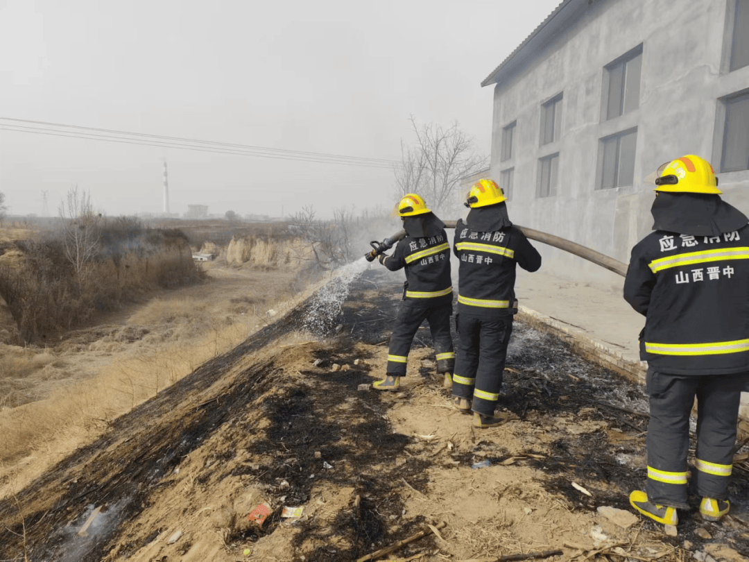 一周连发40余起草地火灾消防部门提示