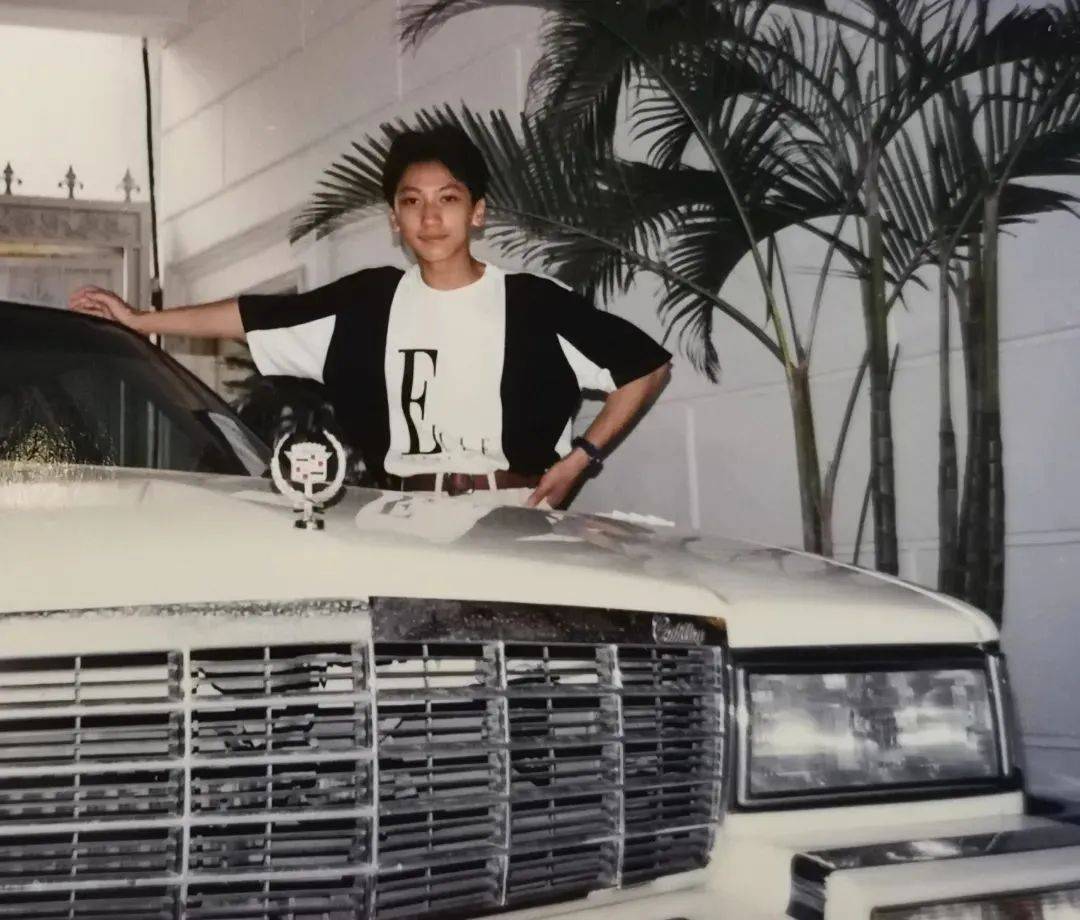 时代繁花他家有台汪小姐同款凯迪拉克