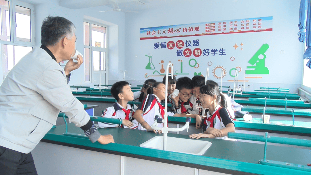 校园新闻让科学和梦想一同成长邢台三中教育集团附小东校区科技育人