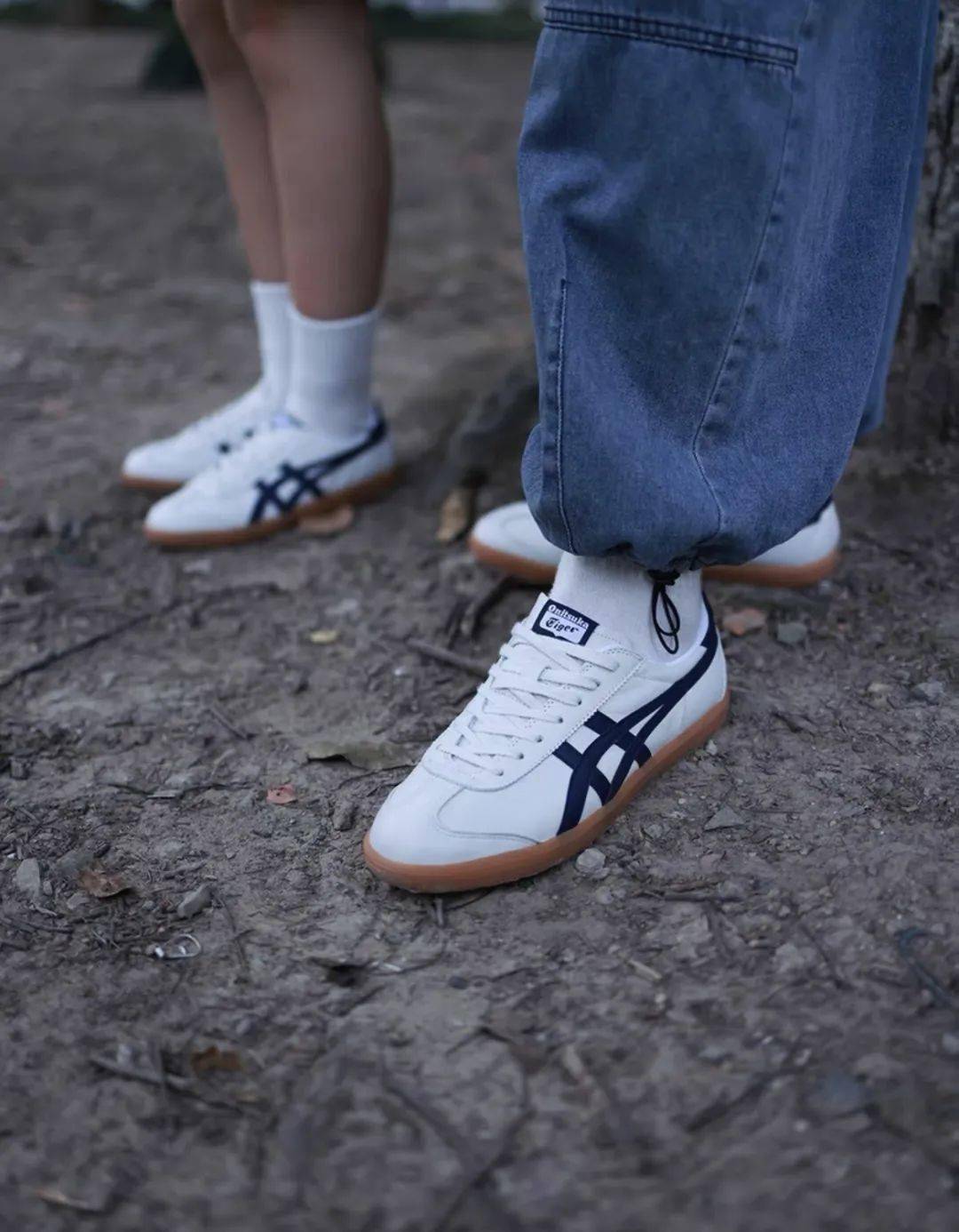 李小龙穿它拍电影舒服到被偷师这双鞋你肯定见过