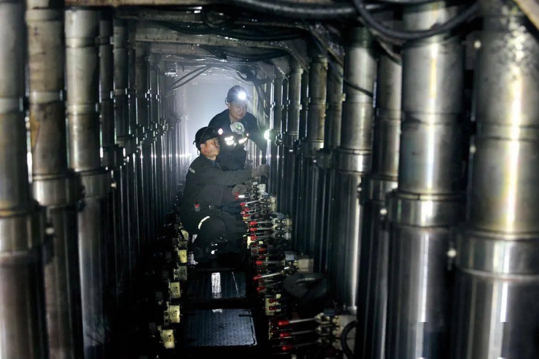 五阳煤矿三部曲奏响平安主旋律