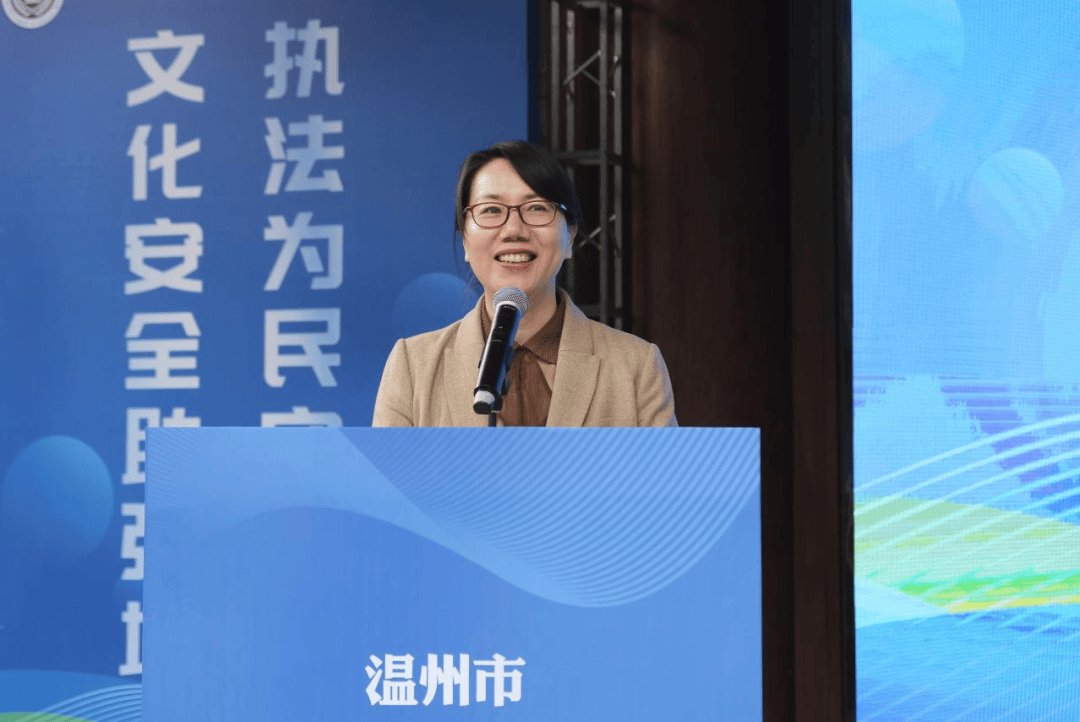 启动仪式现场,鹿城区委常委,副区长致辞;温州市旅行社行业协会代表作