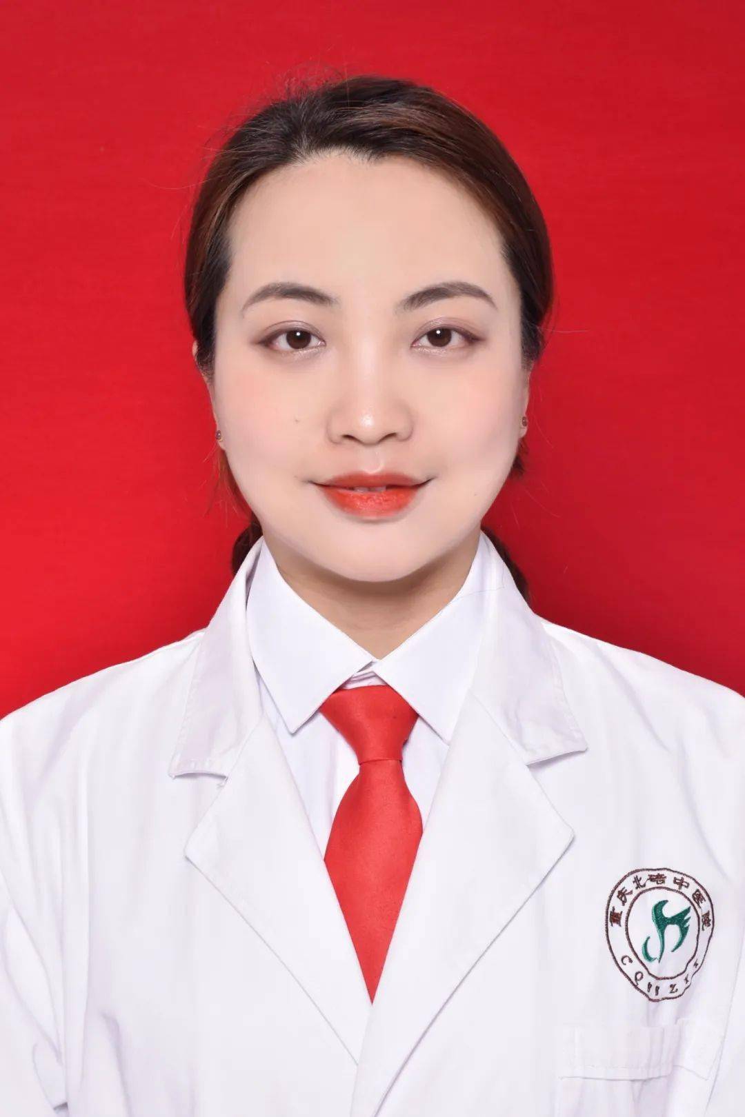 熊欣,副主任中医师,耳鼻喉科副主任,副教授,硕士生导师,助听器(四级)