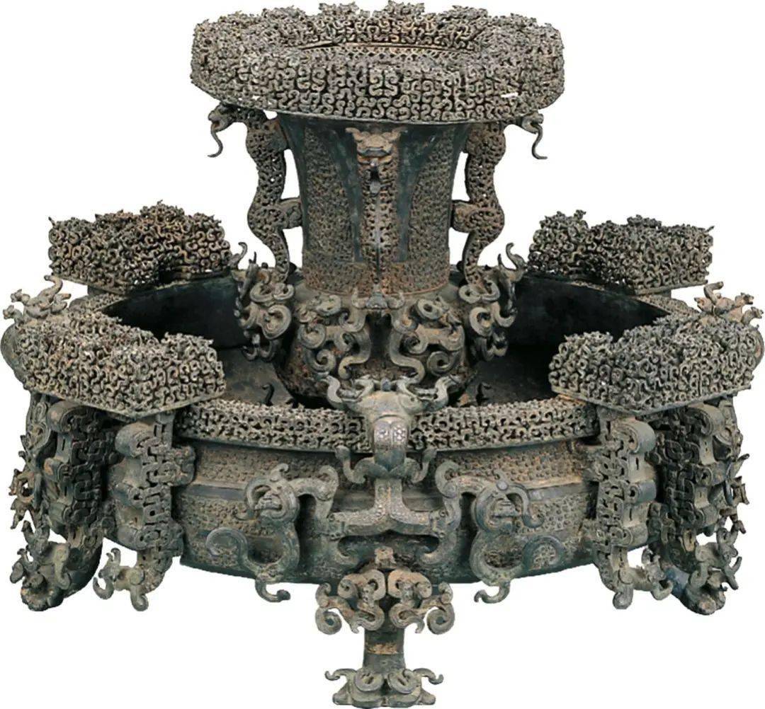 只此青绿!这组青铜器的配色太高级了→_伯克_曾侯_颜色