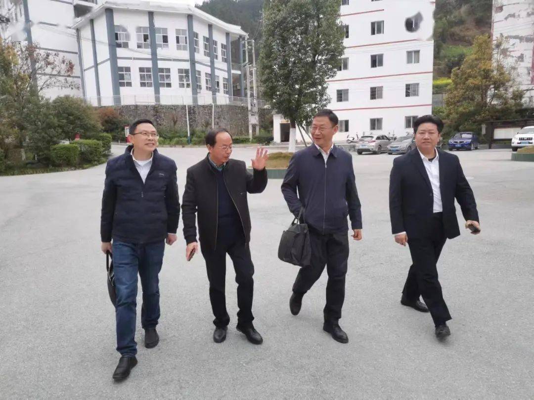 【苾园辐射】再赴台江,这次研讨高考备考策略_发展_教育_贵阳一中