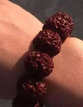 金刚菩提应该戴左手还是右手原来这也有讲究