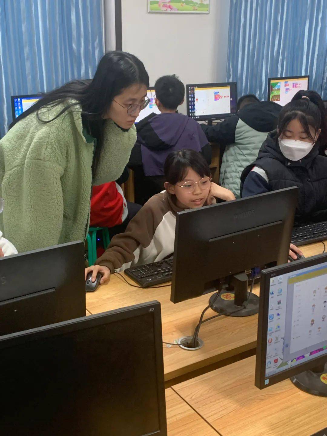 引智计划|"计算机科学之美"启蒙公益课程第七课时开课啦!