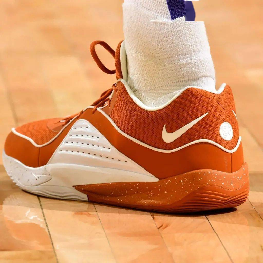 nba球鞋合集疯狂三月开战球星集体上脚大学pe