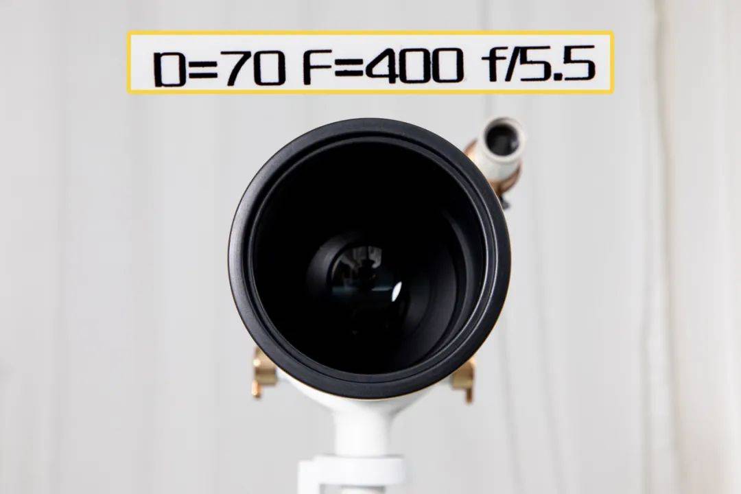 news望远镜里会赠送2个高倍率目镜(k10mm和k25mm),和一个能放大3倍的