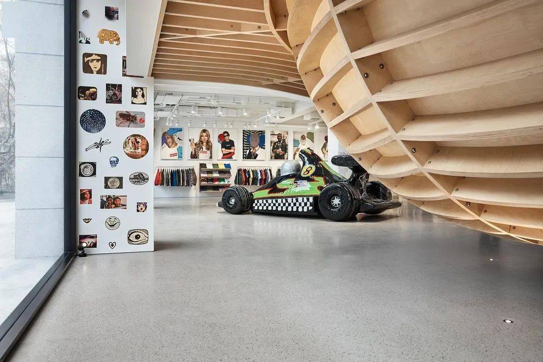 dior早秋男装系列supreme上海门店开业hermès遭遇集体诉讼