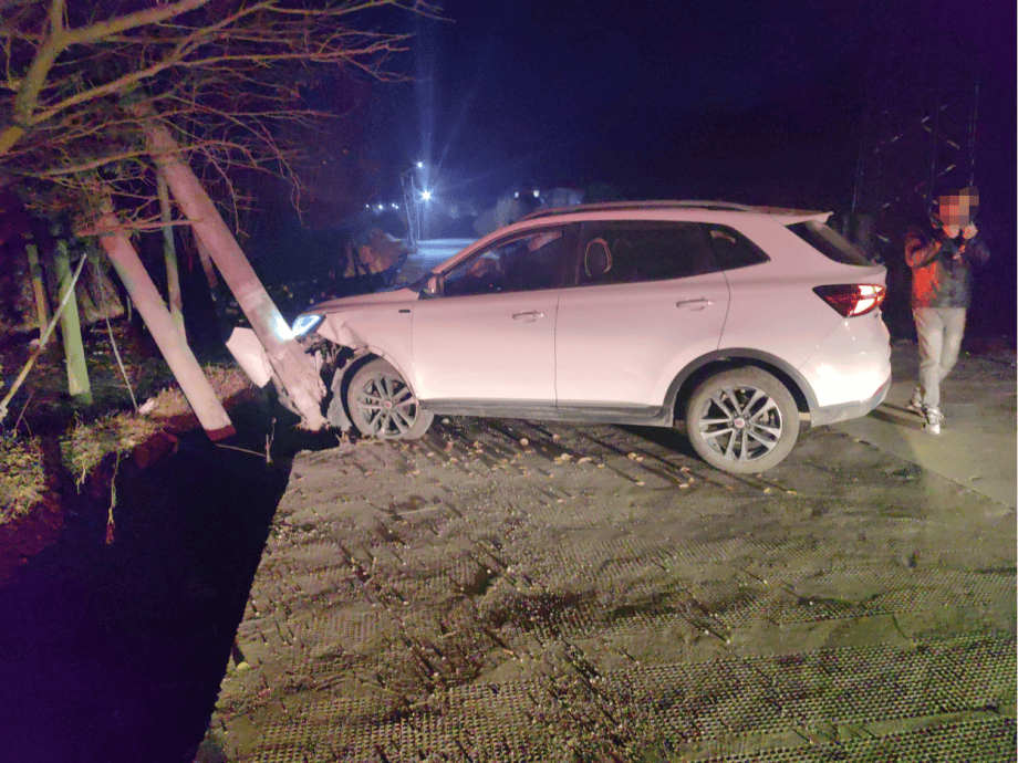 嵊州一男子酒驾撞车找朋友顶包,被警方识破_杨某_单某_事故