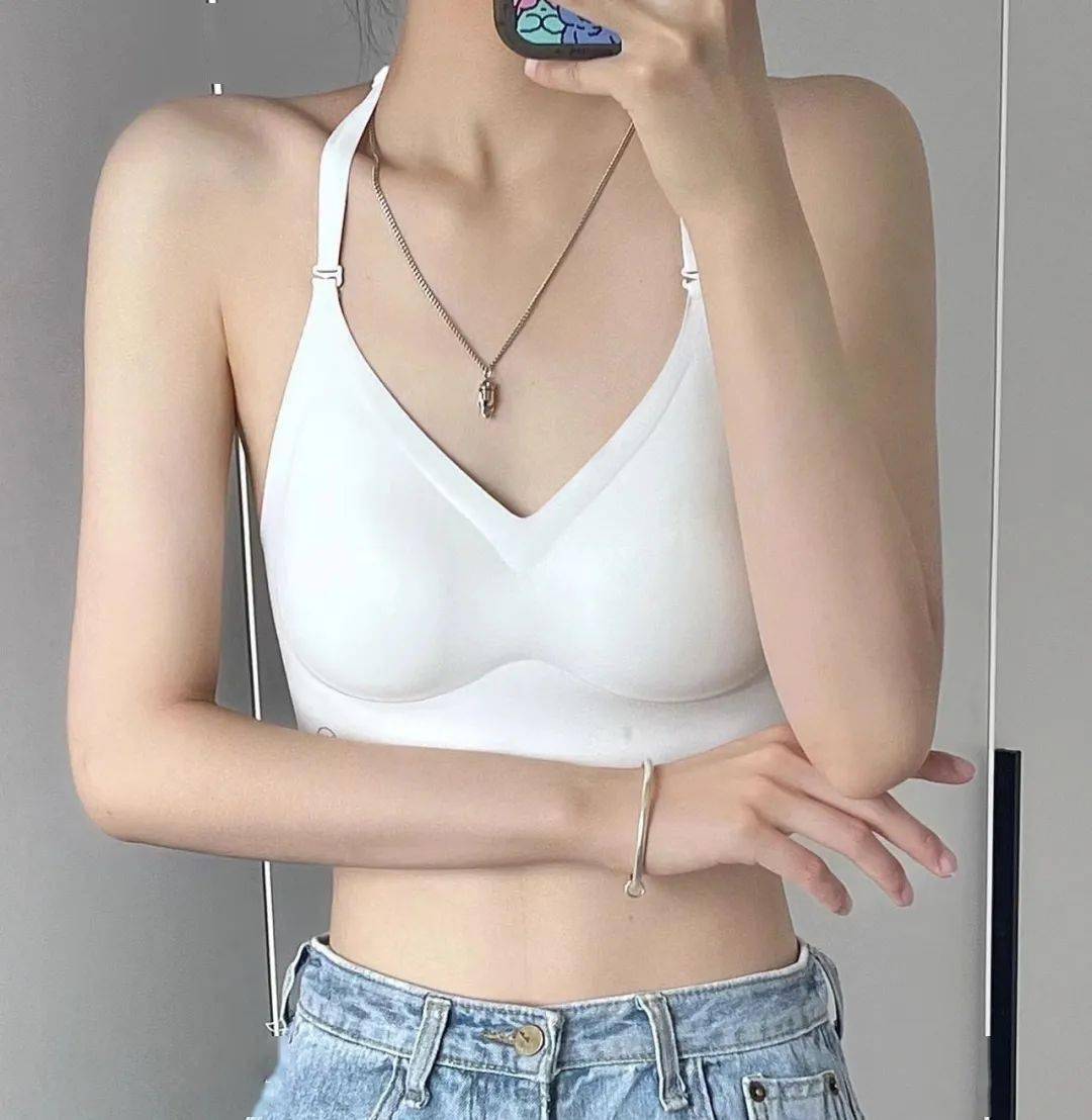 serenesilk大u美背乳胶杯399元法式三角杯加高加宽侧轻薄显瘦一字扣