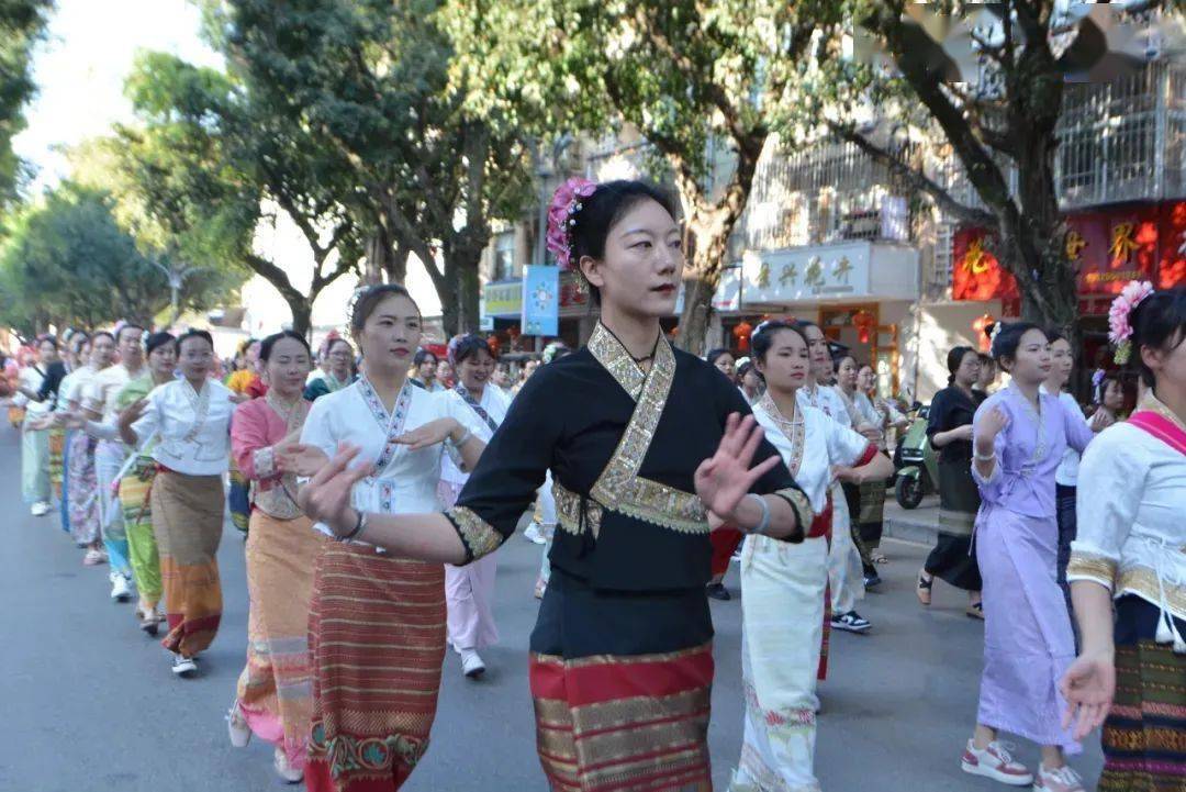 千景之谷花朝水悦水水水景谷2024年采花泼水节与您相约狂嗨两个月