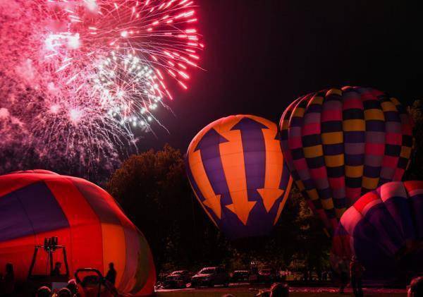 新西兰热气球发光秀