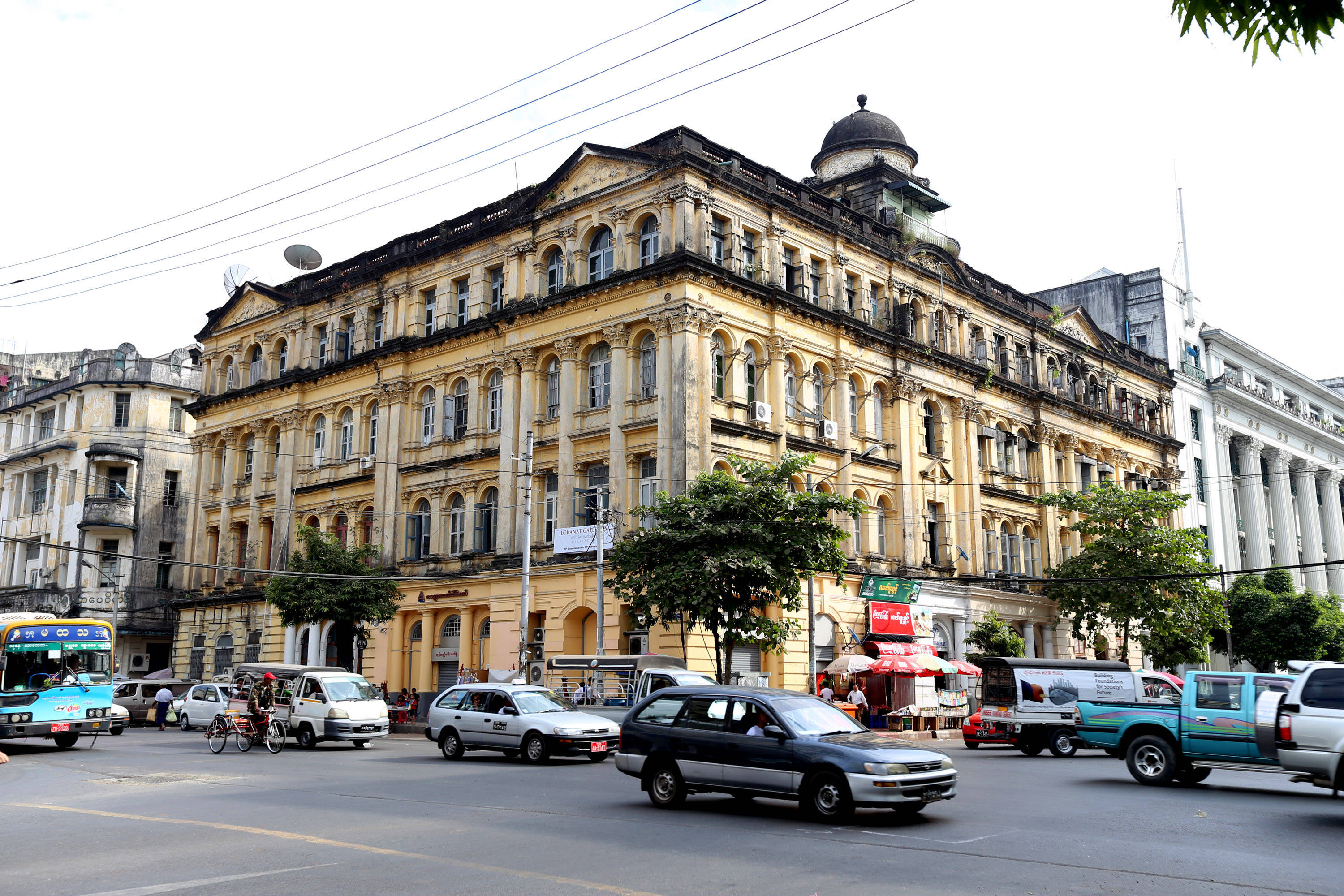 中国电动汽车热销缅甸_仰光_曼德勒_城市