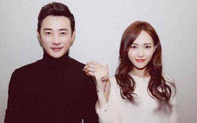 罗晋与女助理过分亲密被拍,像极了热恋中的情侣!_明星_唐嫣_互动