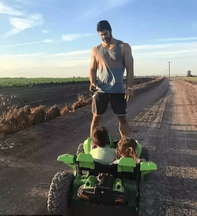 身高2米的肌肉树男宠老婆竟然都是这姿势我酸了