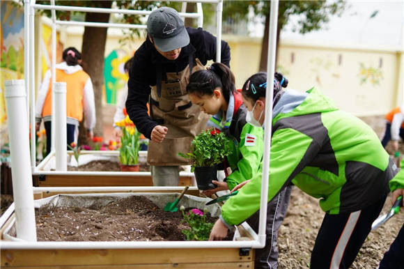 浦东东波小学万物共耕新首届春耕节开幕