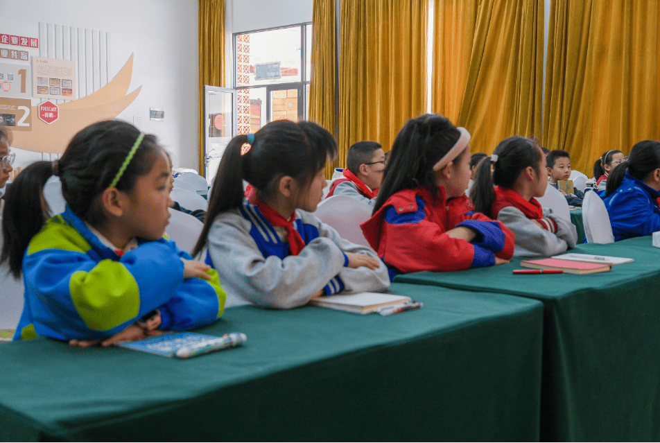 儿童友好丨这场少先队队长学校的演讲课有点红