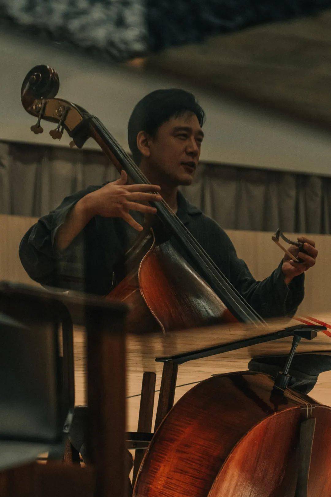 探班低音大提琴什么是能激发荷尔蒙激素的低音e