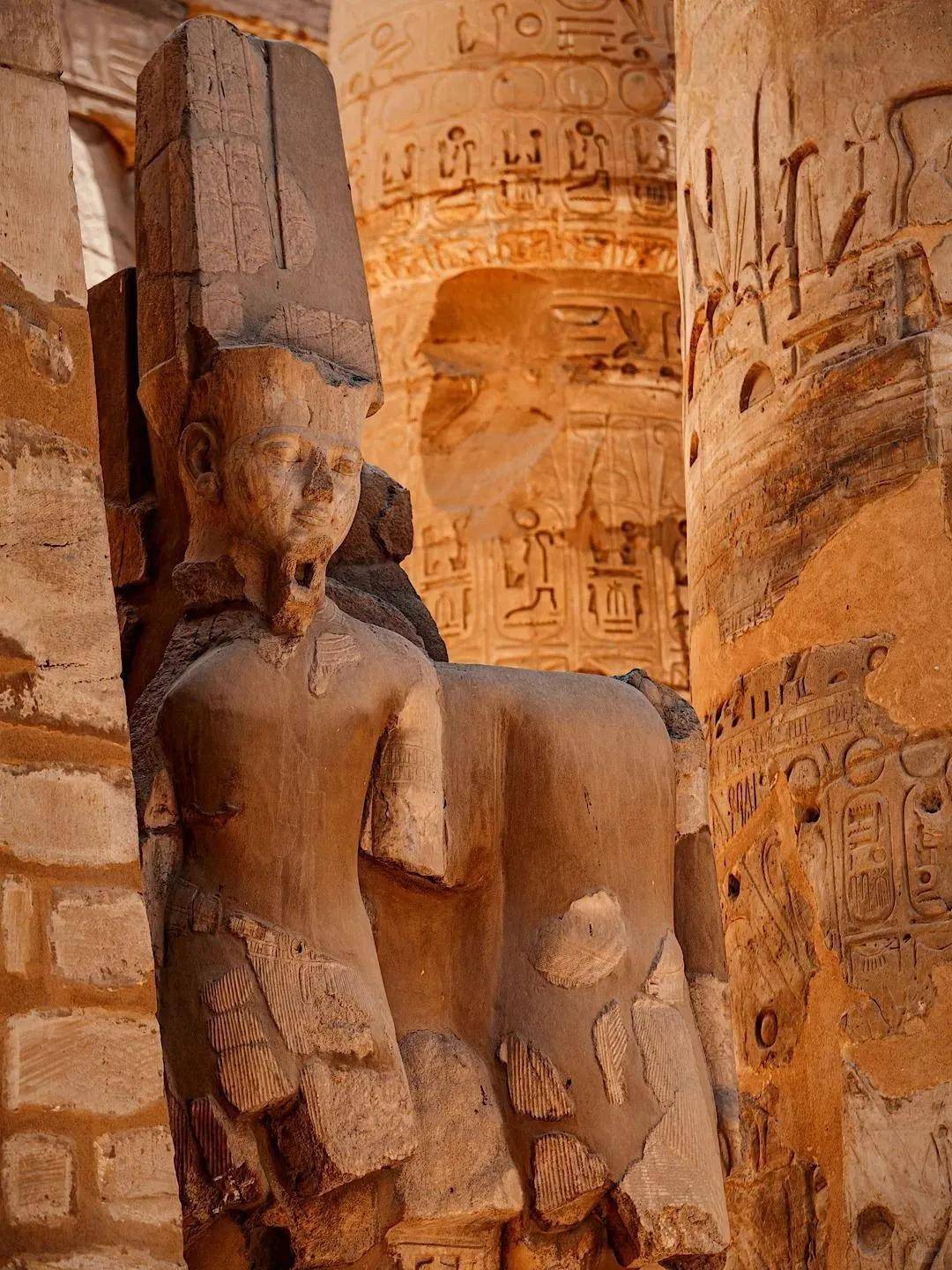 庞阔的筑建过程即便是想象也觉得非人力所为.重量在1.