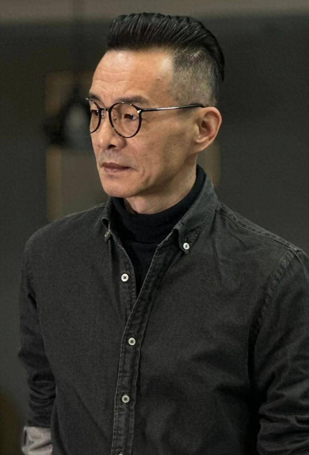 等你老了发型尽量别留狼尾发和泡面头这些更帅气有型