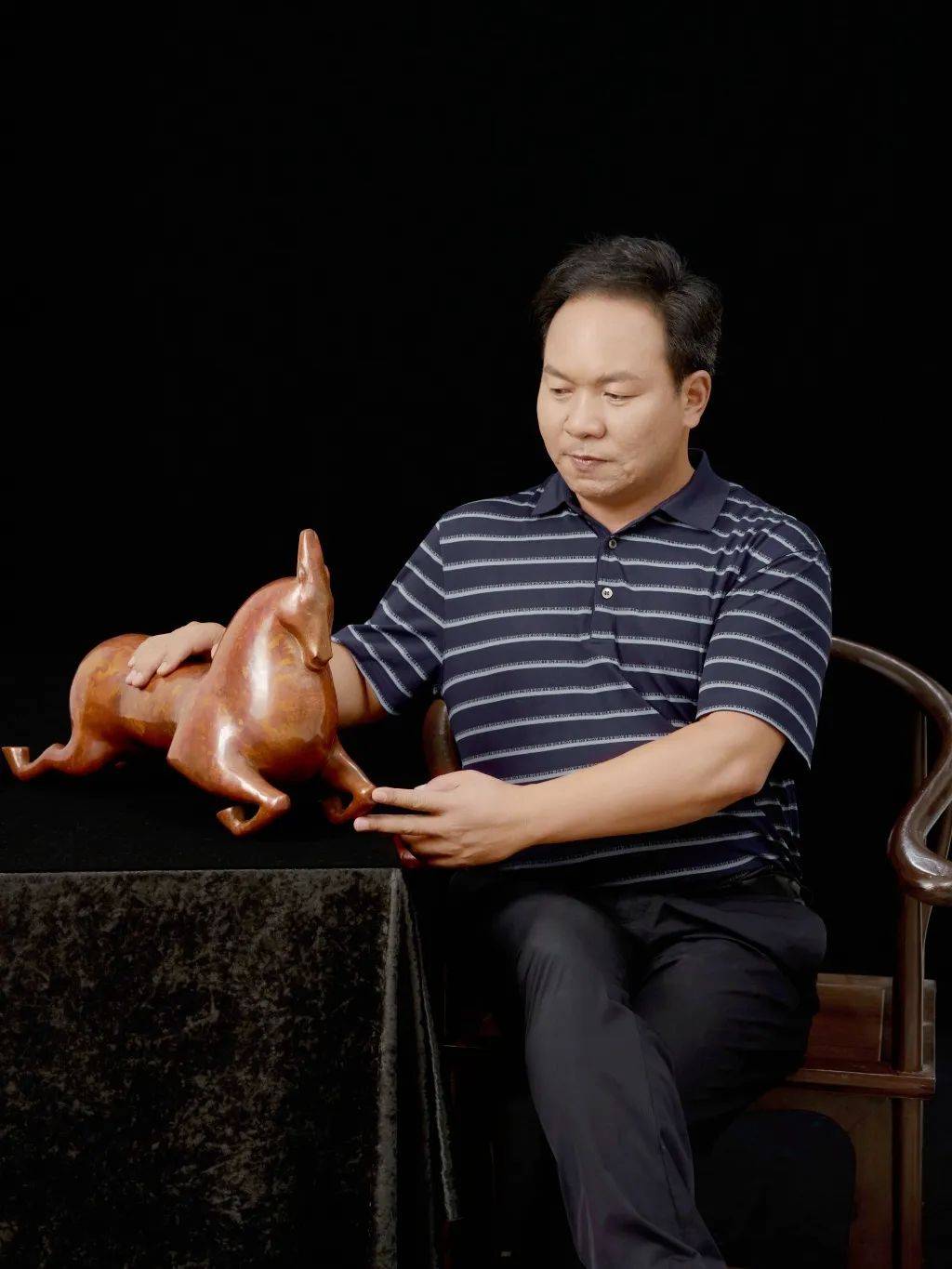 让国内外共赏云南工艺美术的魅力专访云南省工艺美术行业协会常务副