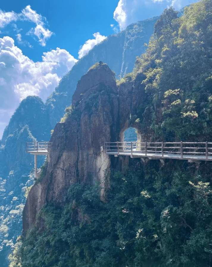 广州莽山五指峰景区图片