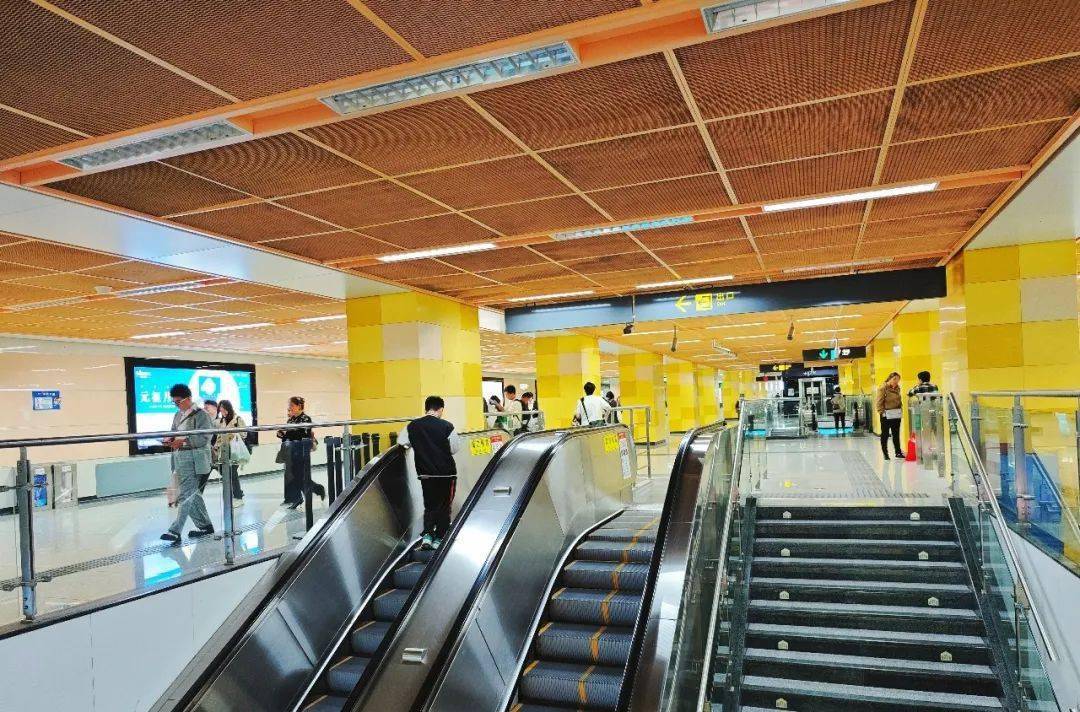 这些天府站你有没有坐错过