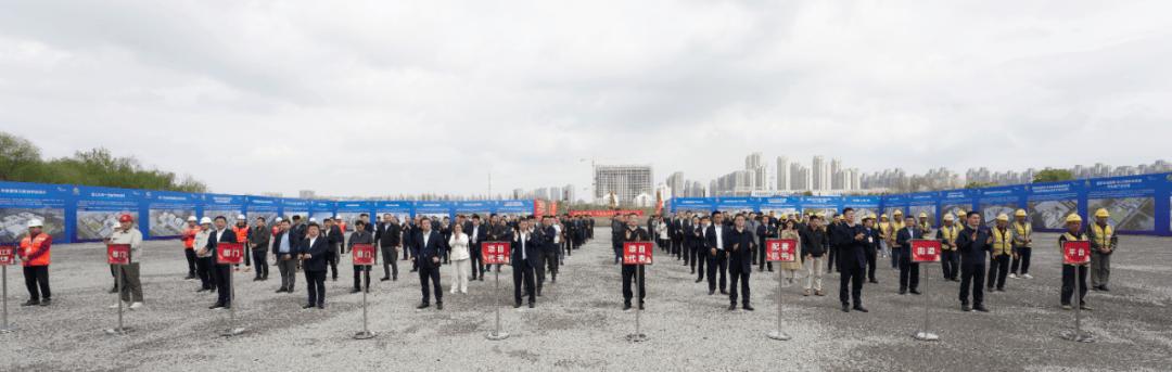 区领导阮重晖,金志强,周妙荣,陶峰,徐进,王学雄,胡国伟,胡潜,杨帆