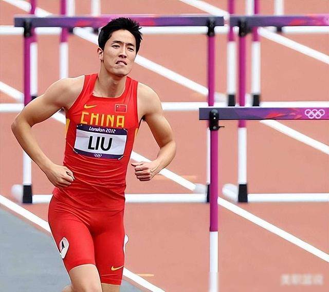 刘翔妻子近况38岁如少女留短发气质出众结婚多年膝下无子